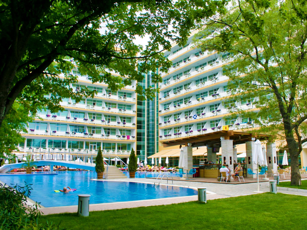 Grand Hotel Nirvana Ck Alexandria 5017